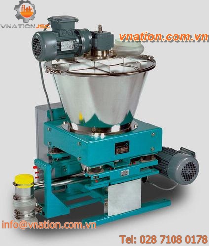 poorly-flowing material loss-in-weight feeder / volumetric