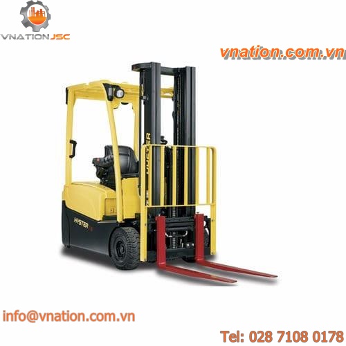 electric forklift / ride-on / outdoor / counterbalanced