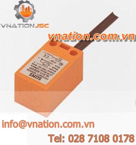 inductive proximity switch / rectangular / IP67