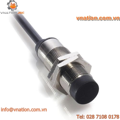 inductive proximity sensor / cylindrical M18 / IP67 / metal