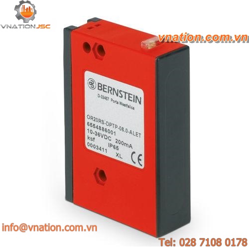 rectangular photoelectric sensor / red light / infrared / IP67