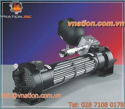 multi-tube heat exchanger / water/oil / for marine applications