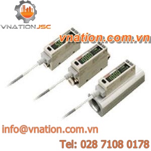 thermal flow sensor / for liquids and gases / with integrated digital display