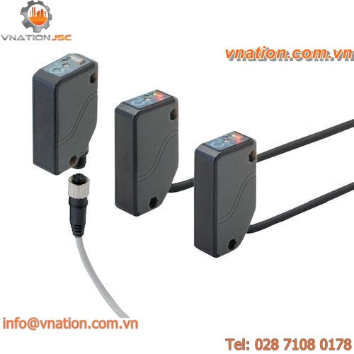 diffuse reflective photoelectric sensor / cubic / infrared / IP67