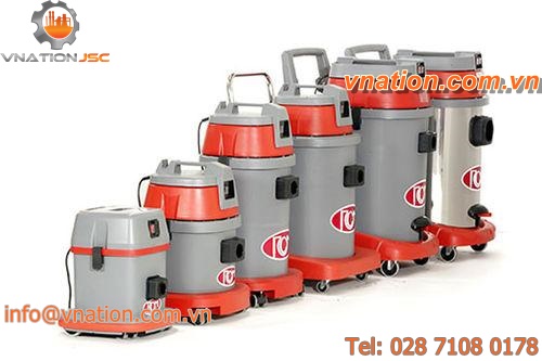 liquid vacuum cleaner / industrial / commercial / 3-motor