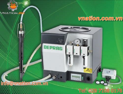 handheld tool feeding unit / screw