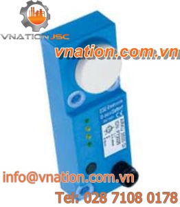 ultrasonic proximity sensor / rectangular / IP67 / switching