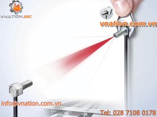 diffuse reflective photoelectric sensor / cylindrical / infrared / fiber optic