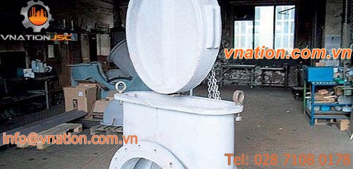 metal-filled epoxy resin / for marine applications