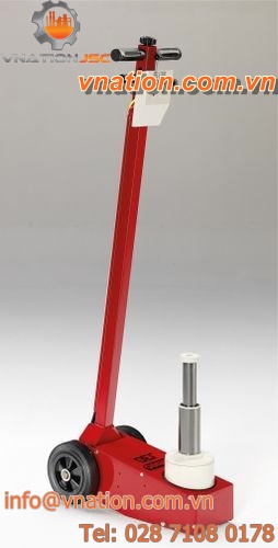 hydraulic jack / two-stage