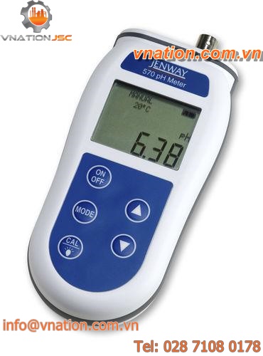 portable pH meter / process / laboratory / with automatic temperature compensation