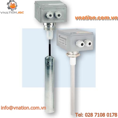 capacitive level switch / for liquids / for solids / horizontal