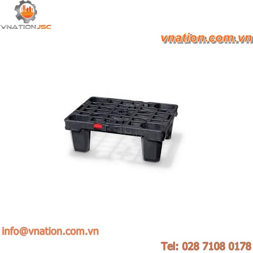 plastic pallet / nesting