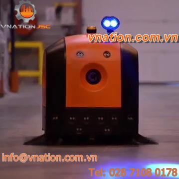 floor cleaning robot / for warehouses