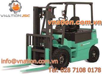 electric forklift / ride-on / narrow-aisle / 4-wheel