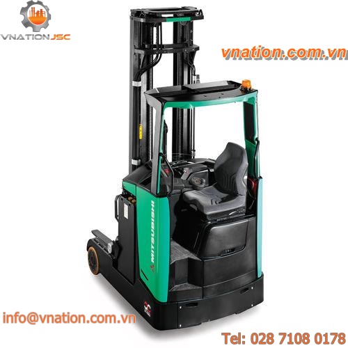 electric reach truck / side-facing seated position / for warehouses / 3-wheel
