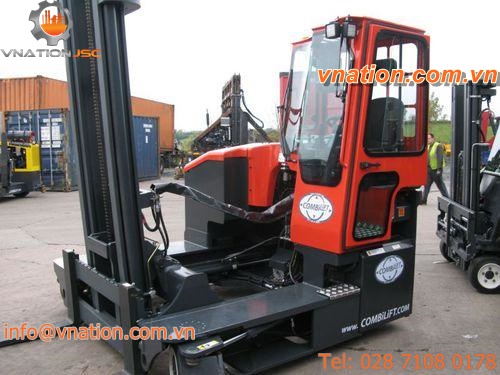 electric forklift / lateral / for very narrow aisles / multi-directional