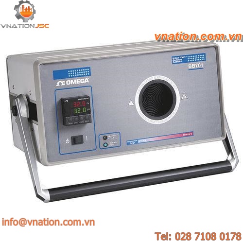 temperature calibrator / for infrared pyrometers / portable / rugged