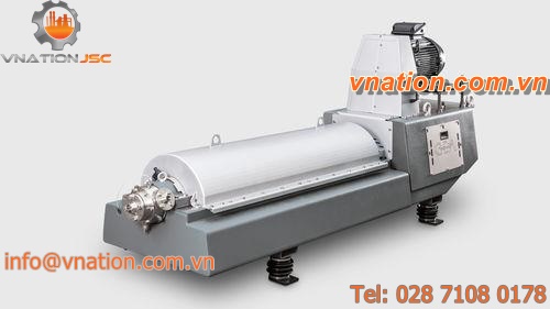 centrifugal decanter / horizontal / for the beverage industry / 3-phase