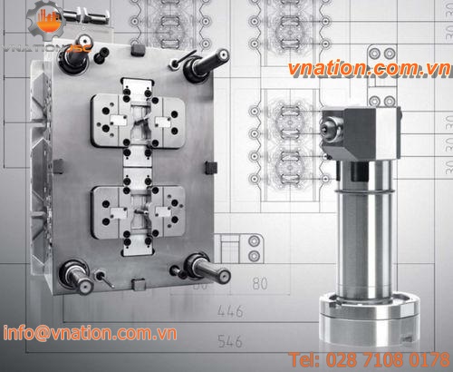 hot runner system for side injection