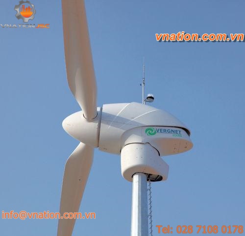 free-standing tower wind turbine
