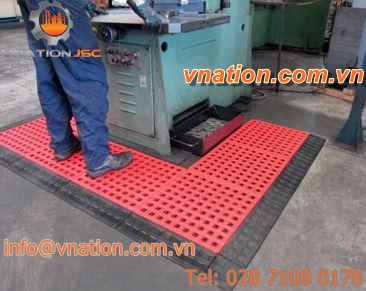 tile / floor