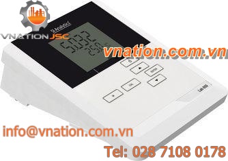 bench-top pH meter / laboratory / digital / with spear electrode