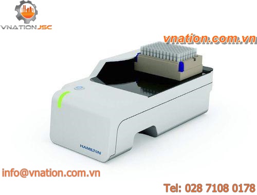 2D code reader / test tube / desk