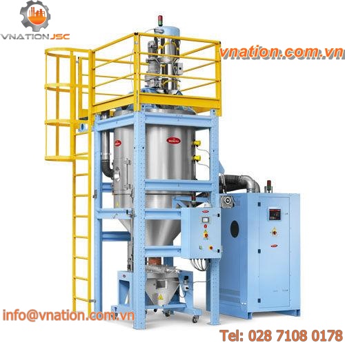 crystallizer / for plastics