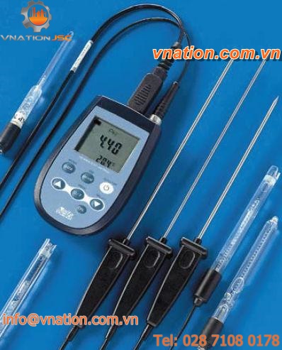 portable pH meter / process / redox indicator / with LCD display