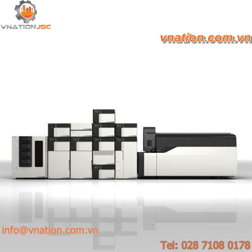 supercritical fluid chromatograph / LC/MS / laboratory