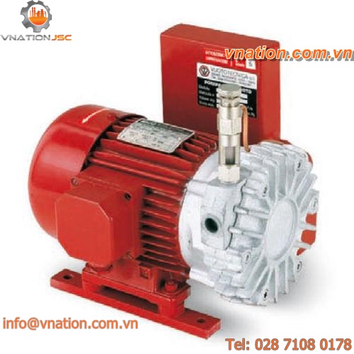 rotary vane vacuum pump / lubricated / single-stage / with electric actuator
