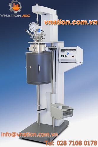 chemical reactor / floor-standing / stirred tank / laboratory