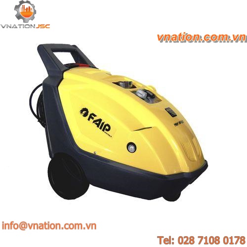 hot water cleaner / single-phase / mobile / professional