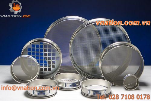 circular vibrating sieve / for powders / control / laboratory