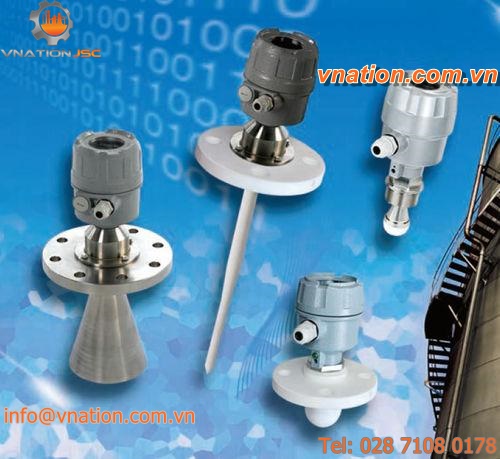 FMCW radar level transmitter / for solids and liquids / for tanks / high-accuracy