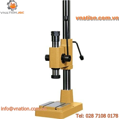 manual press / drawing / riveting / trimming