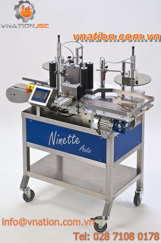 side labeler / linear / for self-adhesive labels / for cylindrical products
