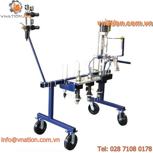 multicolor gelcoat spraying unit / pneumatic / rugged