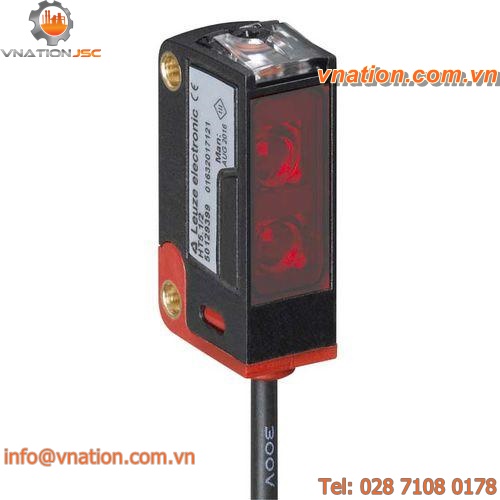 photoelectric sensor with background suppression / cubic / red light / compact