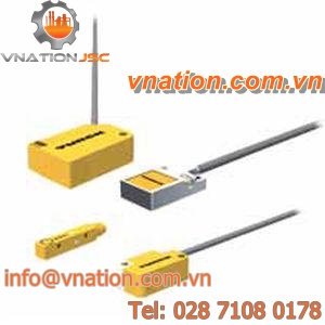 inductive proximity sensor / rectangular / chemical-resistant / compact