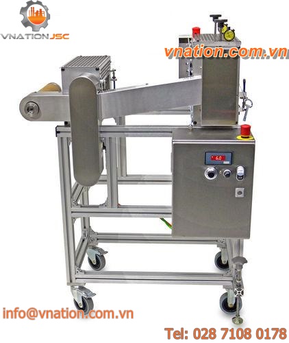 flat-film extrusion line film take off unit