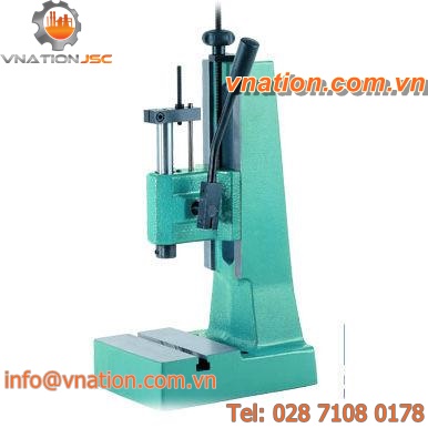 rack-and-pinion press / compression