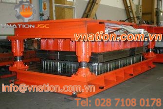 automatic thermoformer / panel