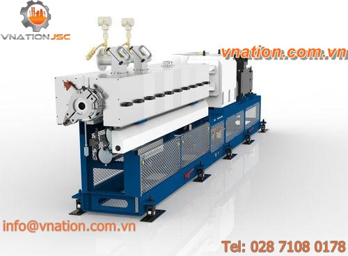 co-rotating twin-screw extruder