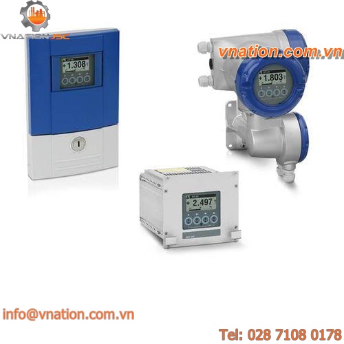 mass flow transmitter / for liquids and gases