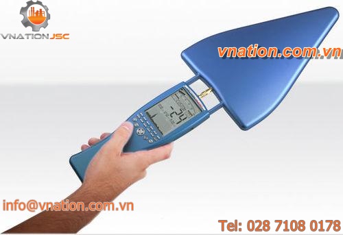 spectrum analyzer / portable / microwave / RF