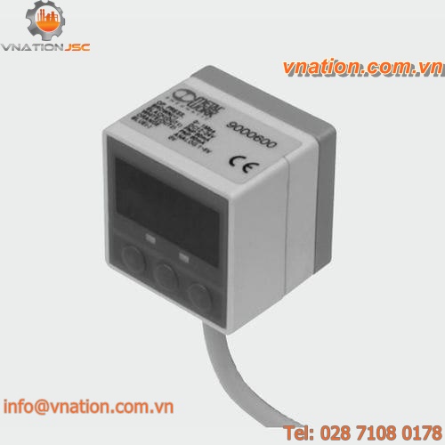 differential pressure switch / for air / IP65 / digital