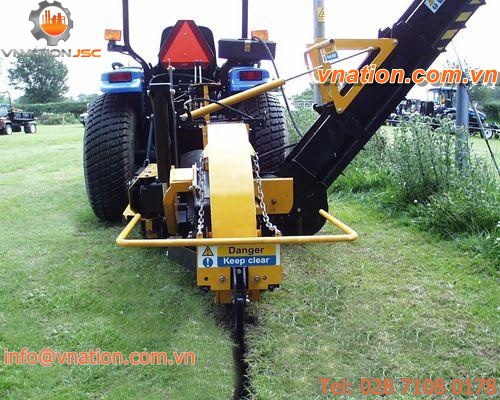 wheel trencher / rubber-tired / tractor