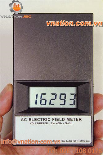 electrical field measuring device / voltage